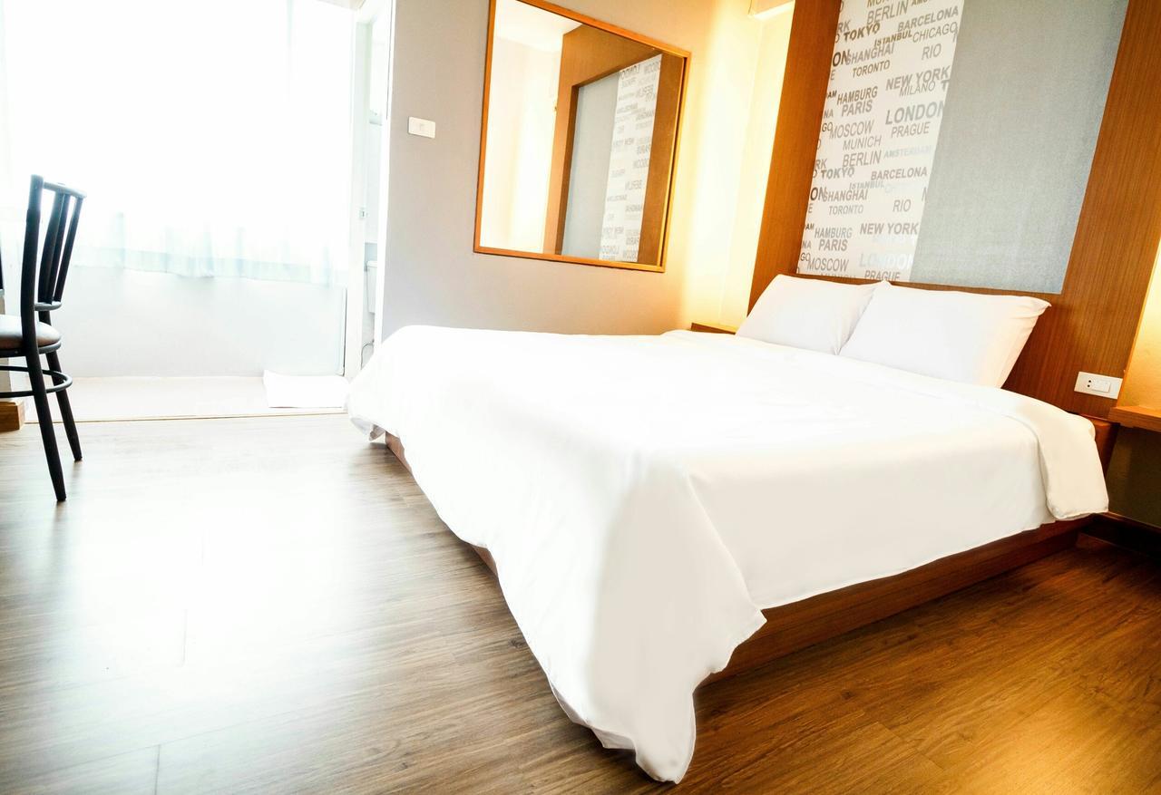 โรงแรมเรือนทิพย์ เชียงราย Ruean Tip Hotel Ruang foto