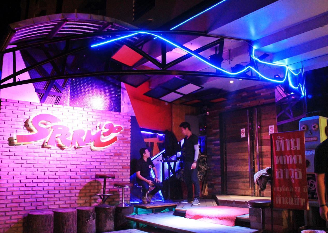 โรงแรมเรือนทิพย์ เชียงราย Ruean Tip Hotel Bagian luar foto