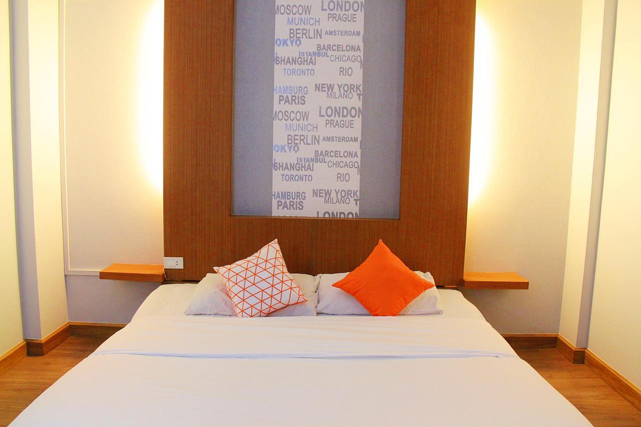 โรงแรมเรือนทิพย์ เชียงราย Ruean Tip Hotel Bagian luar foto