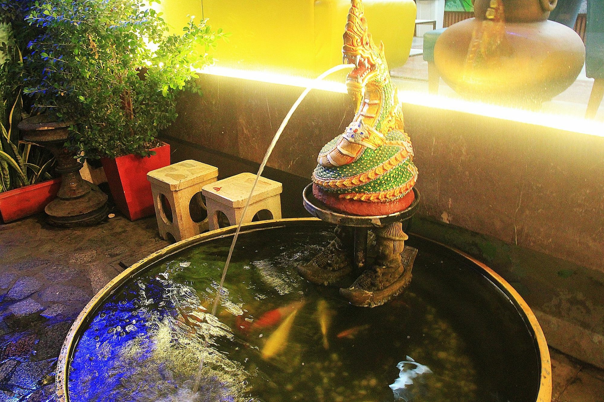 โรงแรมเรือนทิพย์ เชียงราย Ruean Tip Hotel Bagian luar foto